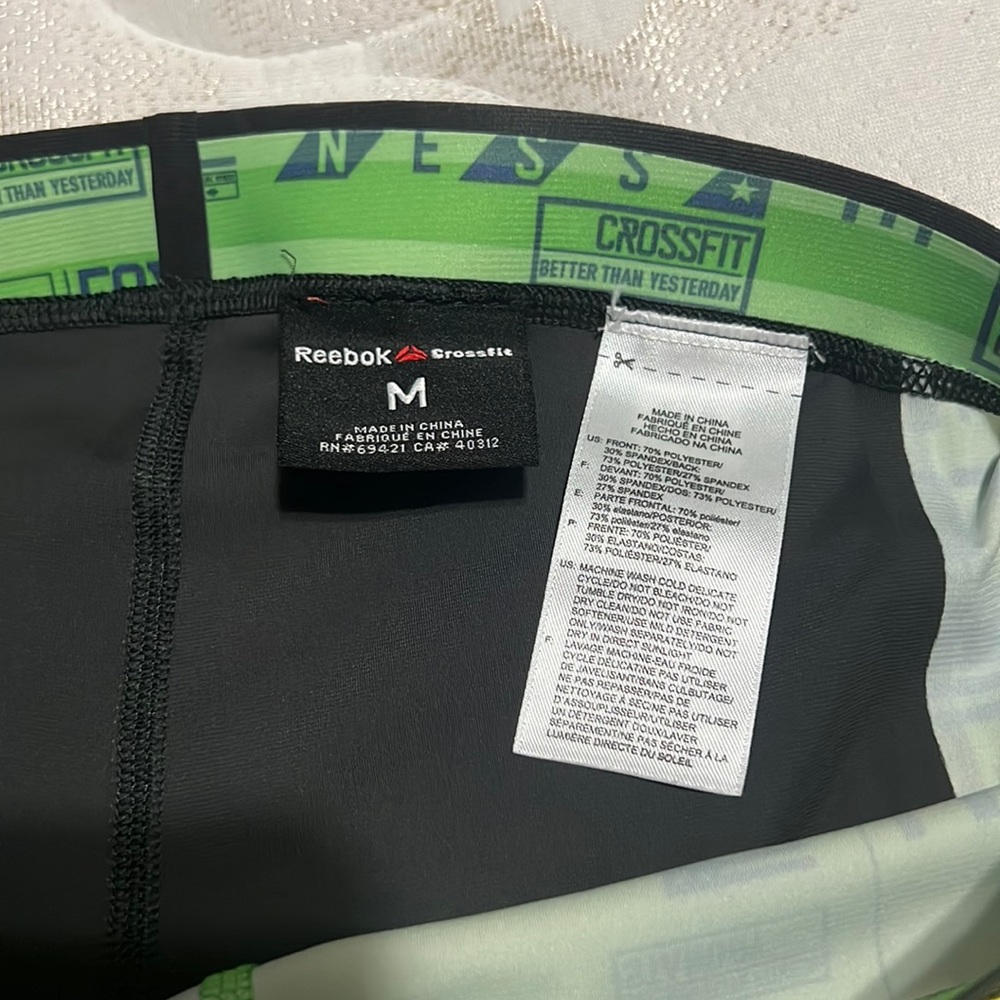 Reebok short - Picture 4 of 4